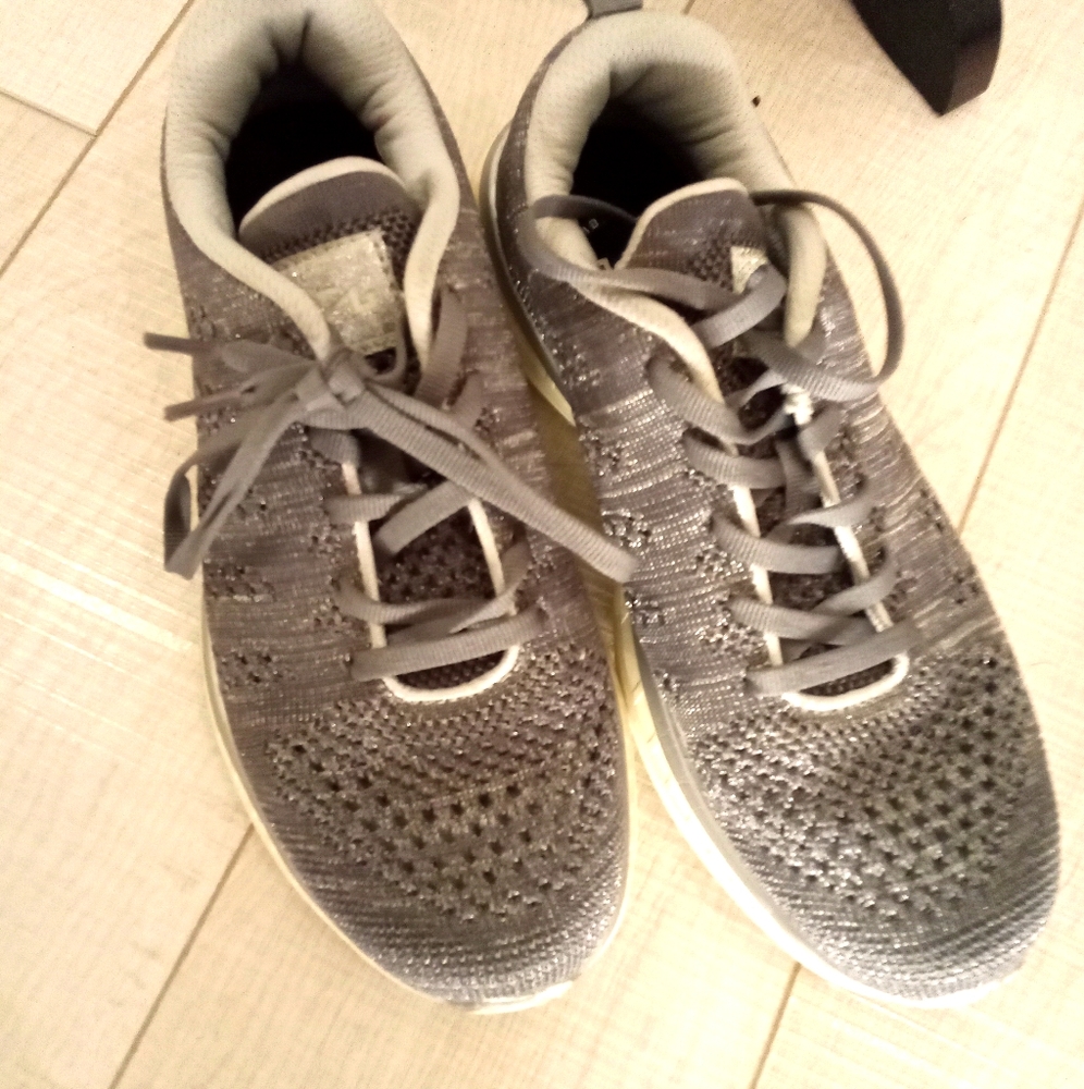 APL Sneakers